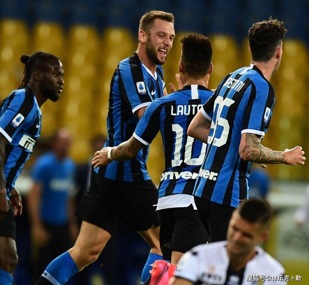 AC米兰客场惊险逆转，取得宝贵三分()