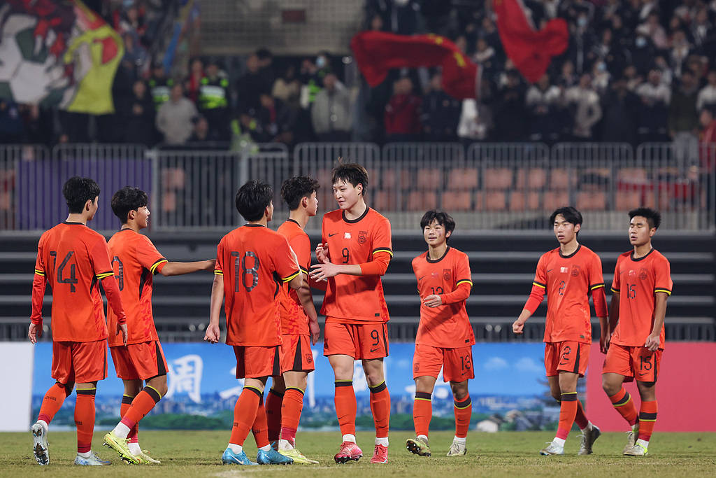 国家队晋级下一轮比赛，战胜强手取得胜利的简单介绍