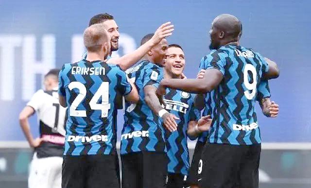 桑普多利亚战胜热那亚，喜迎重生()