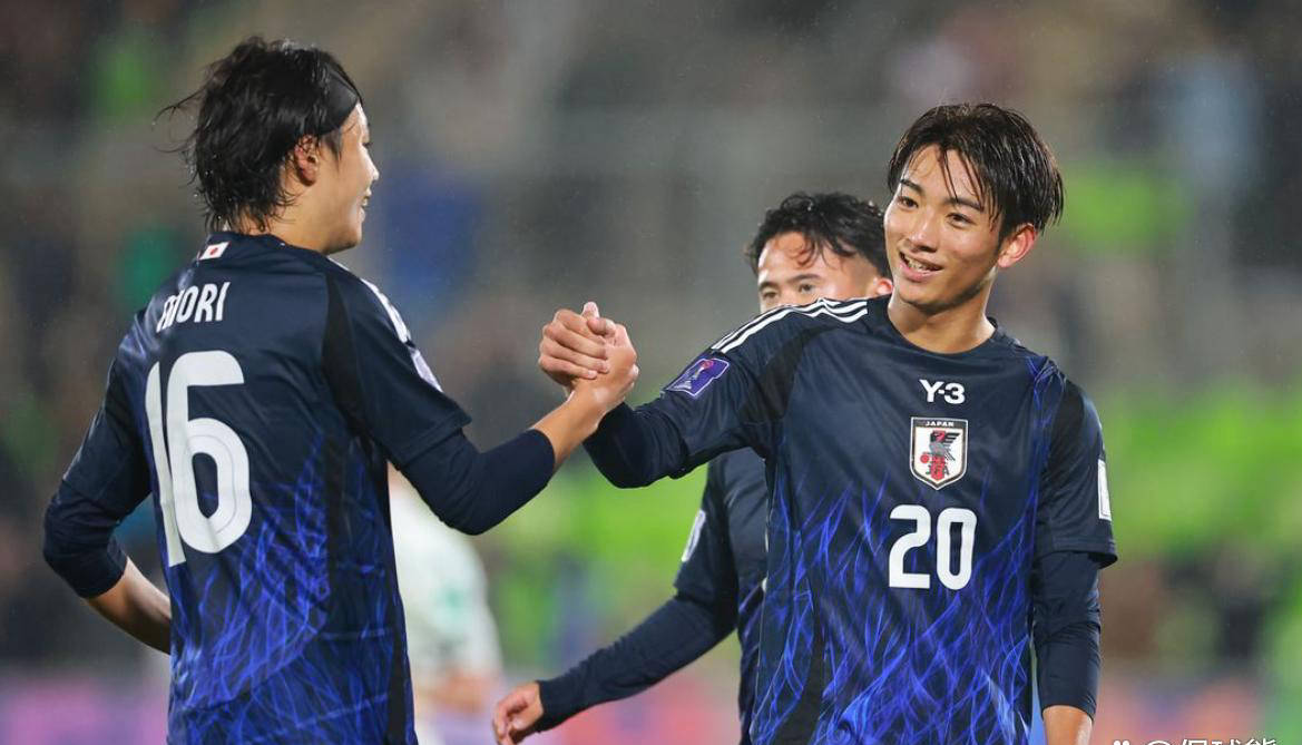 年轻球员崭露头角，助球队取得连胜()