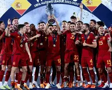 球场风起云涌！欧国联战事白热化()