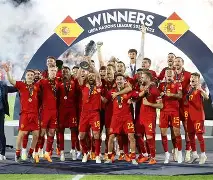 球场风起云涌！欧国联战事白热化()