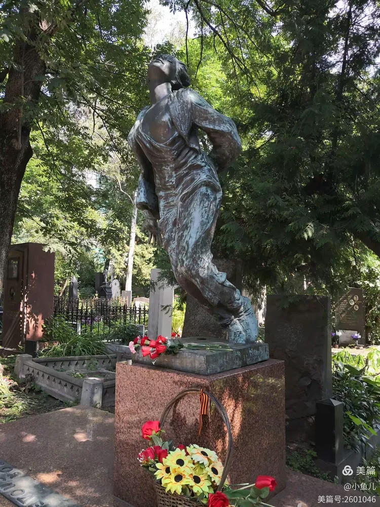 赫鲁晓夫四分钟一顶一仗，助阵比格努(赫鲁晓夫回忆录中苏交恶)