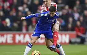 南安普顿客场逼平布莱顿，争取积分()